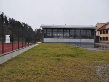 Budowa Sali Sportowej w Węgierskiej Górce i wielofunkcyjnego ośrodka sportowego w Svrčinovec - zdjęcie2