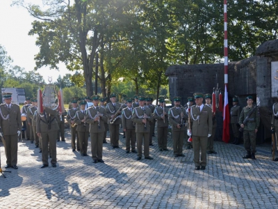 Uroczystości upamiętniające 76. rocznicę Bohaterskiej Obrony Węgierskiej Górki oraz 72. rocznicę Stracenia Partyzantów - zdjęcie52