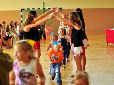 Podróż lokomotywą do Tuwimowa - Dzień Dziecka w Gimnazjum w Cięcinie - zdjęcie10