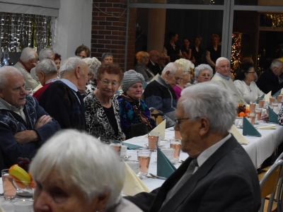 Spotkanie świąteczne z seniorami w Węgierskiej Górce - zdjęcie20
