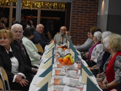 Spotkanie świąteczne z seniorami w Węgierskiej Górce - zdjęcie58