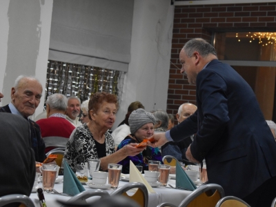 Spotkanie świąteczne z seniorami w Węgierskiej Górce - zdjęcie26