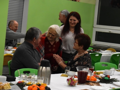 Spotkanie świąteczne z seniorami w Cięcinie - zdjęcie17
