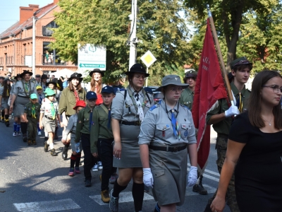 Patriotyczne uroczystości w Węgierskiej Górce – Pamięć o bohaterach walk o Polskę - zdjęcie87