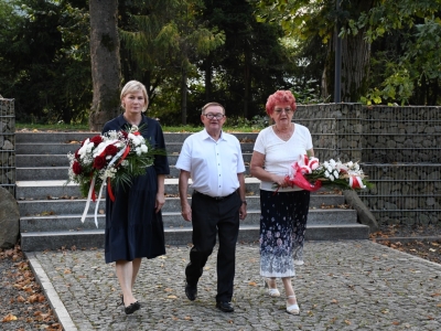 Patriotyczne uroczystości w Węgierskiej Górce – Pamięć o bohaterach walk o Polskę - zdjęcie20