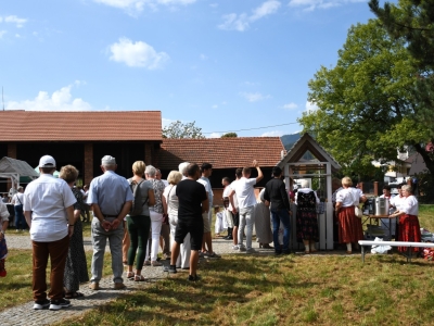 Dożynki Parafialne - KGW CIĘCINA ORAZ KG WĘGIERSKA GÓRKA - zdjęcie19